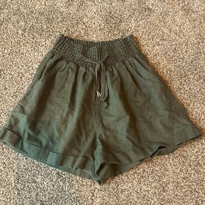 Green forever 21 shorts medium